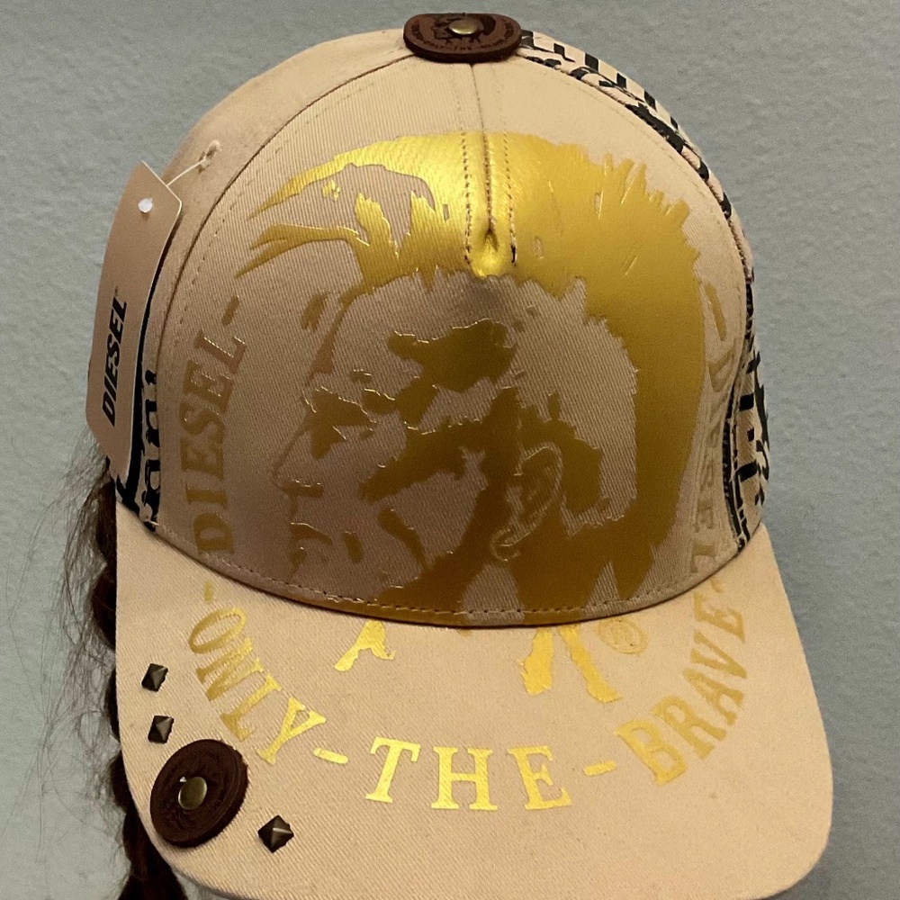DIESEL - ONLY- THE - BRAVE  - CAP .